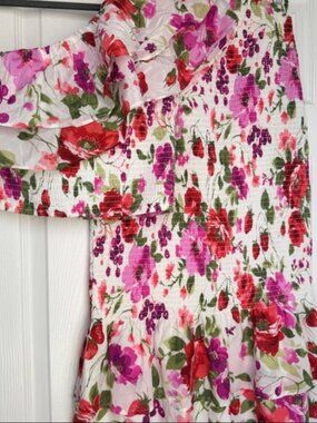 NWT Abercrombie & Fitch White Floral One shoulder top & Midi ruffle Skirt
